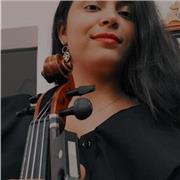 Professora de Violino e teoria musical para iniciantes